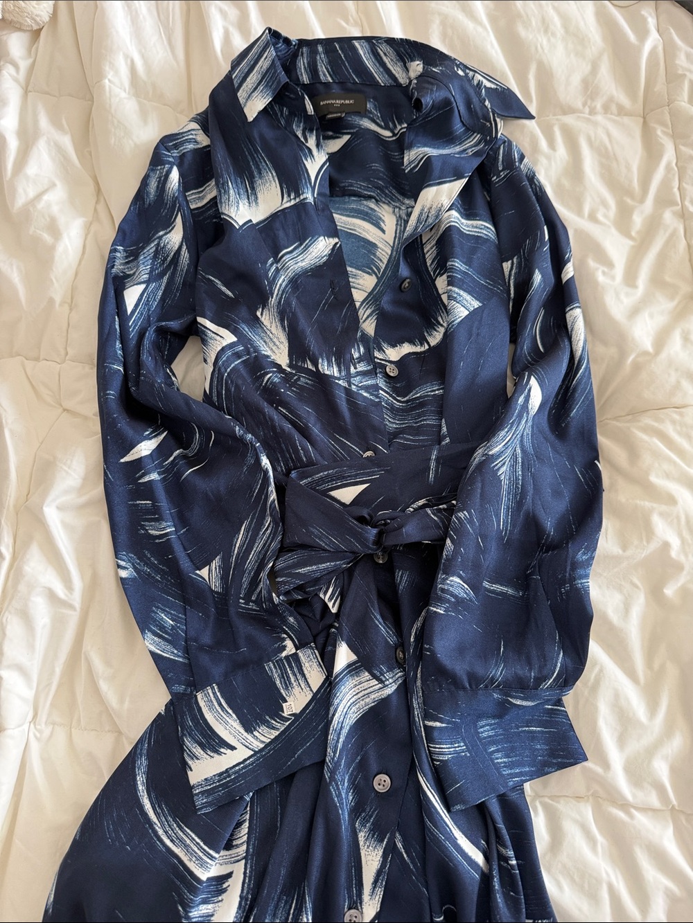 Banana Republic Navy and White Brushstroke Dress Shirt